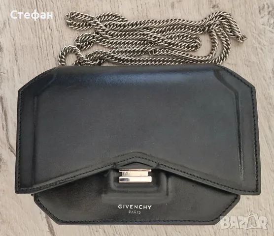 Оригинална Givenchy черна кожена чанта с верига и сребърна закопчалка – Made in Italy