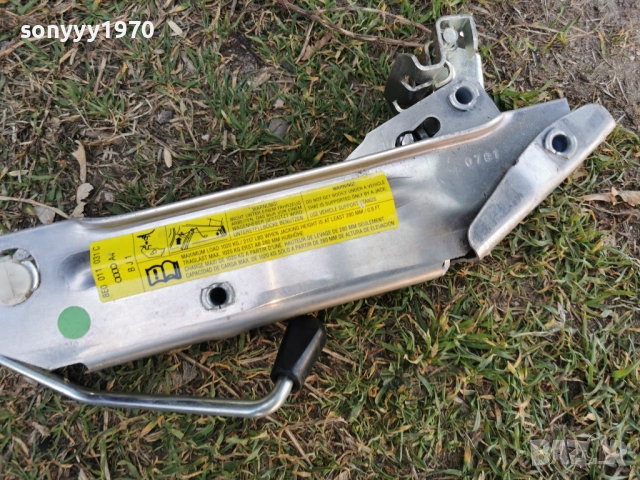 AUDI-КРИК ВНОС SWISS 1403261726, снимка 3 - Аксесоари и консумативи - 53838637