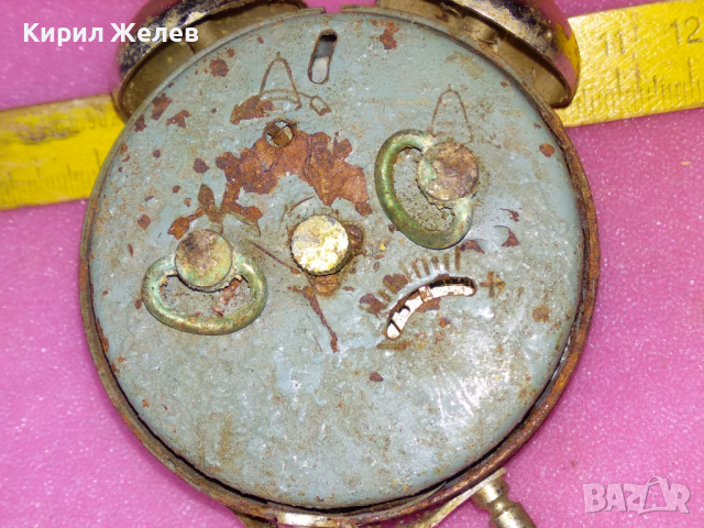 SLAVA MADE in USSR Стар КОЛЕКЦИОНЕРСКИ РУСКИ БУДИЛНИК МЕХАНИЧЕН НАСТОЛЕН ЧАСОВНИК СЛАВА СССР 26477, снимка 7 - Антикварни и старинни предмети - 44548902