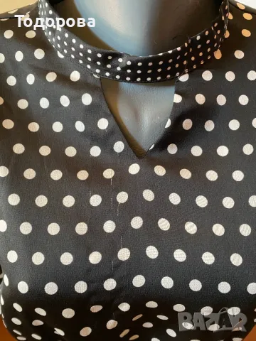 Рокля черна на бели точки, асиметрична, с волани., снимка 3 - Рокли - 49422119