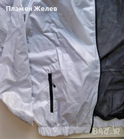 Яке на NIKE , снимка 4 - Спортни дрехи, екипи - 45037193