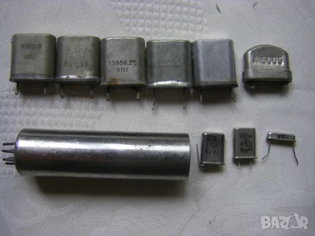 Кварцови резонатори, снимка 2 - Друга електроника - 47564468