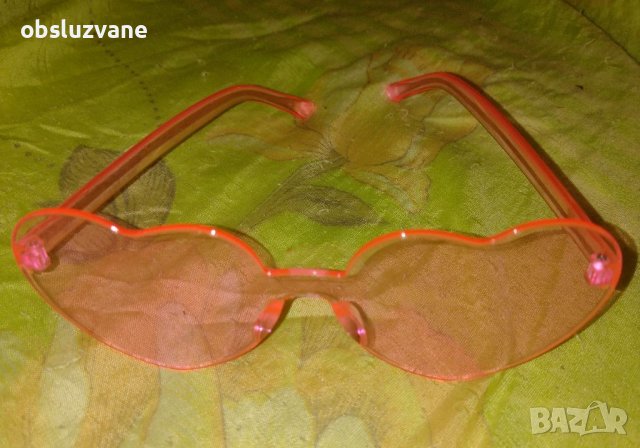 Модни очила, снимка 1 - Слънчеви и диоптрични очила - 40623638