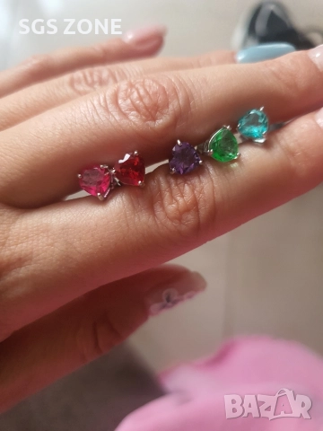 Сребърни обеци с топаз.