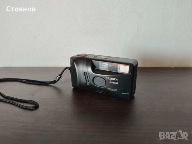 Камера YASHICA J mini, снимка 2 - Фотоапарати - 51859611