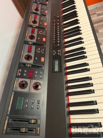 Продава дигитално пиано Promega 3, снимка 2 - Пиана - 52439884