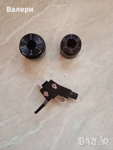 Противотежест и носач за грамофонна доза (хедшел), снимка 2 - Грамофонни плочи - 52834735