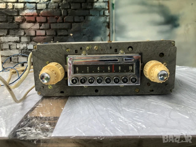 Радиоприемник АВ-68-Ч Чайка ГАЗ 13, снимка 7 - Части - 50846341
