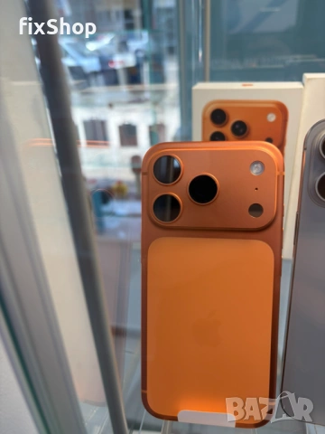 iPhone 17 Pro 256GB • Като Нов • 10 Дни Ползван • Cosmic Orange • Гаранция