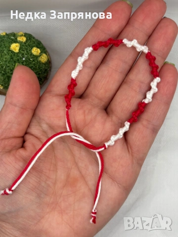 Мартеница - ръчно изплетена, снимка 4 - Гривни - 53290675