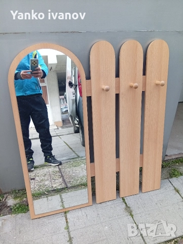 закачалка и огледало, портманто