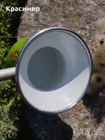 Ретро емайлирано канче/ джезве Оборище. Винтидж кухня. 📐 високо 9 см., отвора 8,5 см , снимка 4 - Антикварни и старинни предмети - 47724937