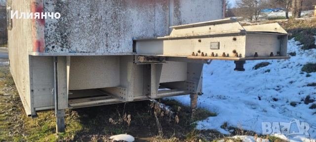 Продавам 12 метра английска каравана в добро въшно състояние", снимка 3 - Каравани и кемпери - 53377352