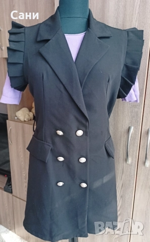 Черен дълъг елек , снимка 2 - Елеци - 51631964