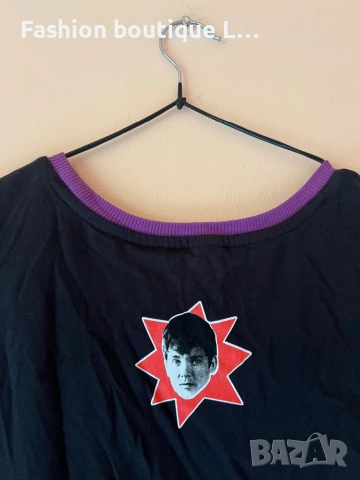 Sex education черна дамска тениска 100% памук S размер на марката Reserved с гумирана щампа 🖤, снимка 8 - Тениски - 52210771