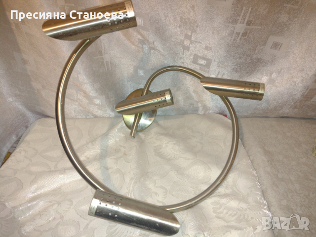 Две осветителни тела в цвят злато , снимка 2 - Лампи за таван - 36261377