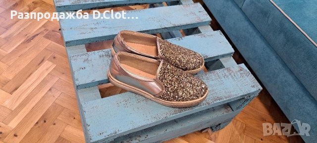 бели кецове естествена кожа 39 ,Блестящи обувки, снимка 13 - Кецове - 41146257