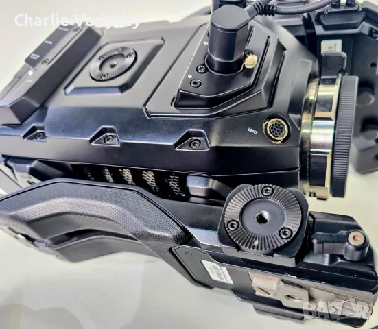 Blackmagic URSA Cine 12K – Професионална кино камера – Отлично състояние, снимка 9 - Камери - 55737365
