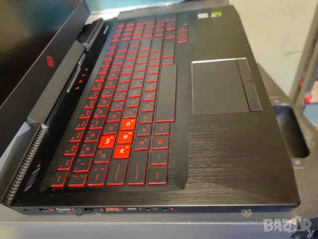 Лаптоп HP Omen , снимка 4 - Лаптопи за игри - 50806327