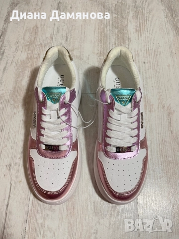 Дамски кецове Guess