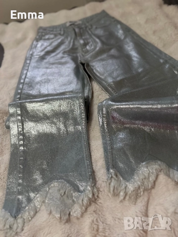 Блестящи дънки