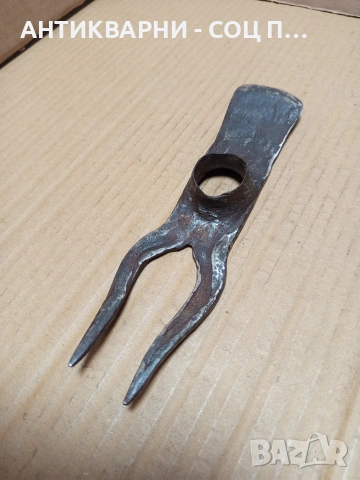 Соц Старо Ръчно Ковано Малко Мотиче Каластирка. НОМЕР 710., снимка 2 - Антикварни и старинни предмети - 53515074