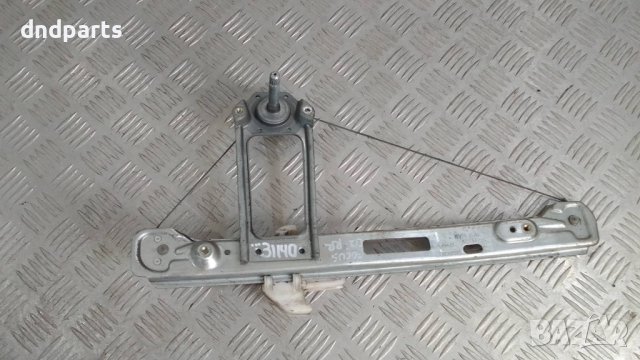 Стъклоповдигач Ford Focus 2002г.(заден десен)	