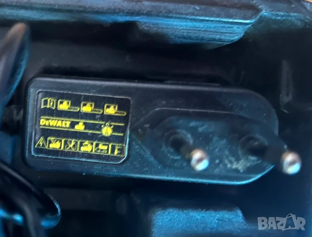 DeWALT XR 18V ударен оригинален безжичен акумулаторен винтоверт , снимка 4 - Винтоверти - 50871833