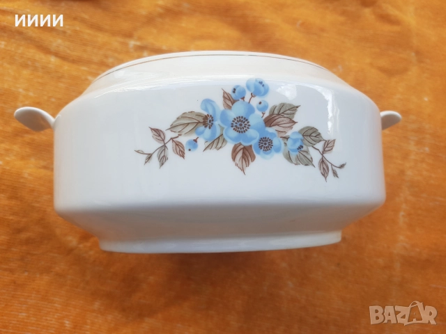 Порцеланов супник с капак, снимка 3 - Антикварни и старинни предмети - 52572743