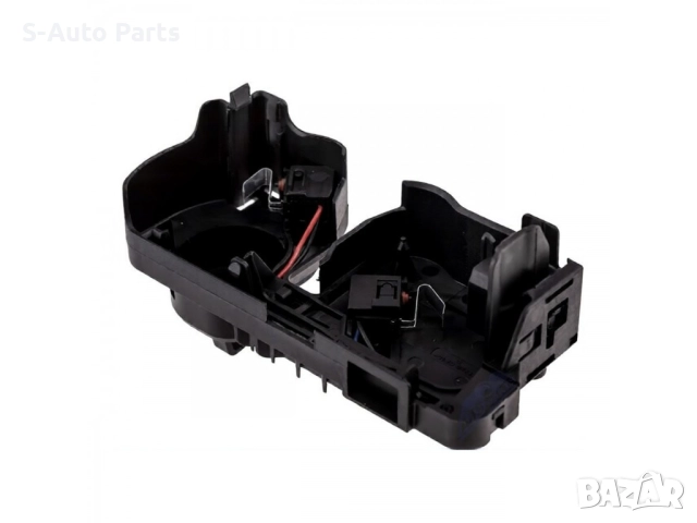 Ключ за преден капак за Mercedes CLA-Class C117 (2013-2019), снимка 2 - Части - 52936148