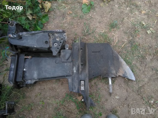 Продавам цял ботуш за извънбордов двигател Mercury 90HP