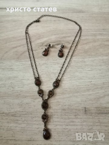 Колие с обеци