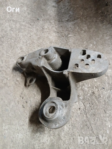 Конзола / лапа двигател за Ауди А6 С5 4B0199351B