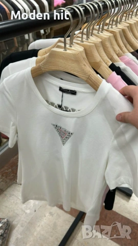 GUESS дамски тениски висок клас реплика, снимка 8 - Тениски - 53613997