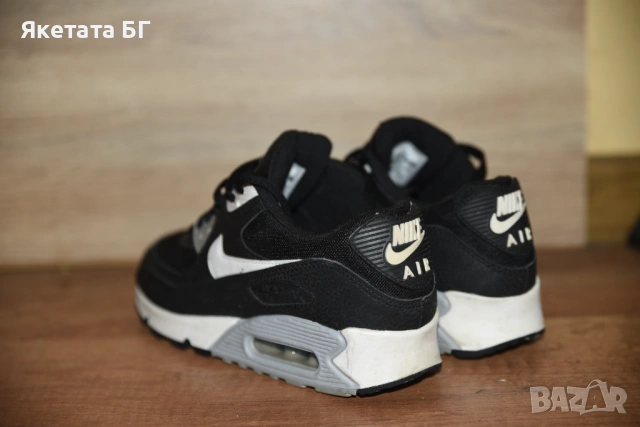 Nike Air MAX оригинални маратонки, номер 38, снимка 4 - Маратонки - 53793514