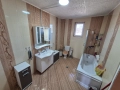 Продавам 1/2 къща (многостаен/4-стаен етаж 160кв., 1 ет. + 1/2 таванско помещение 30кв.), снимка 13
