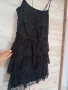 продавам дамска черна рокля на волани , снимка 1