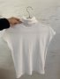 Бяла блуза Zara с къс ръкав и поло яка, снимка 1 - Тениски - 41581761