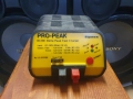 Ripmax Pro-Peak 2500 зарядно устройство за акумулаторни батерии. Много запазено. Работи без забележк, снимка 1