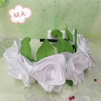 Диадема " 7 бели рози ", снимка 6 - Аксесоари за коса - 41589034