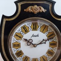 Седмичен настолен СССР часовник Агат, снимка 2 - Антикварни и старинни предмети - 41066698