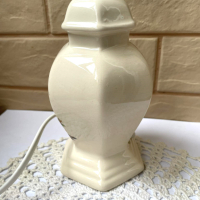 Красива порцеланова лампа от Англия, снимка 4 - Антикварни и старинни предмети - 44582764