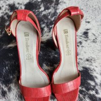 Червени сандали на платформа , снимка 3 - Сандали - 41116157