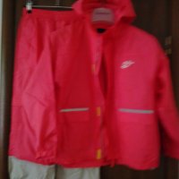 Дъждобран комплект,яке и панталон, снимка 1 - Детски якета и елеци - 42087713