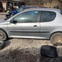 На Части Пежо 206 1,4 03г Peugeot 206 1.4 2 врати, снимка 3 - Автомобили и джипове - 44192531