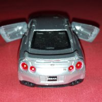 Nissan GT-R 2009 Maisto 1:40, снимка 3 - Колекции - 42000090