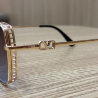 Слънчеви очила Valentino, снимка 3 - Слънчеви и диоптрични очила - 44529852