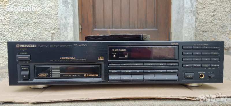 Pioneer PD-M550  6 CD player + дистанционно , снимка 1
