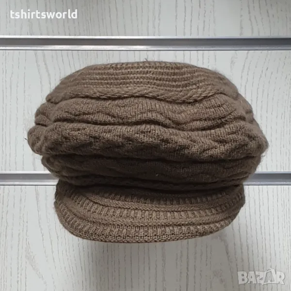 Нова зимна дамска шапка с козирка Ангора в кафяв цвят, снимка 1