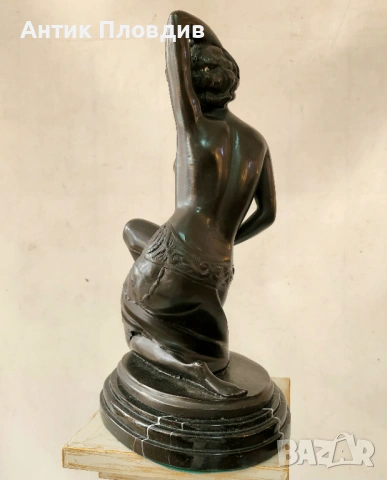 Голяма бронзова статуетка, снимка 7 - Статуетки - 53722201
